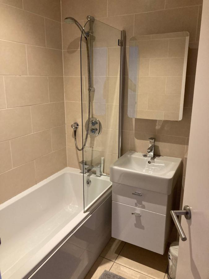 לונדון Two Double Bedroom Flat In Soho מראה חיצוני תמונה