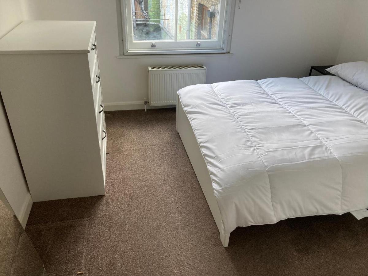 לונדון Two Double Bedroom Flat In Soho מראה חיצוני תמונה